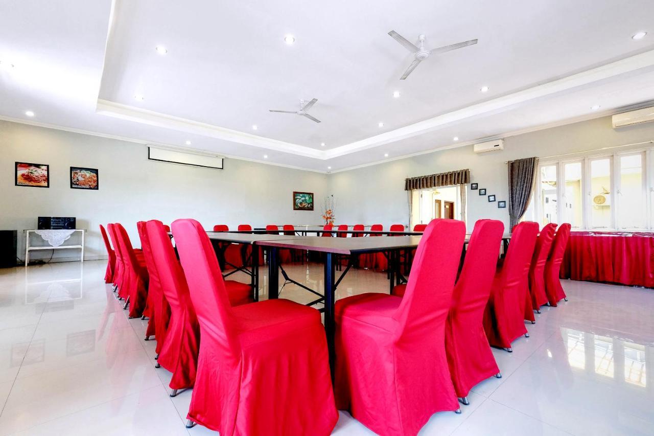 Reddoorz Plus @ Hotel Star 88 Tugu Extérieur photo